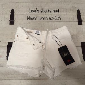 Levi’s jean shorts